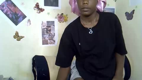 tinnie_e online show from 12, 1, 2026