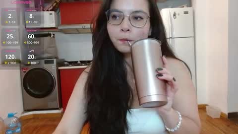 Tiny Caroline online show from 5, 1, 2025