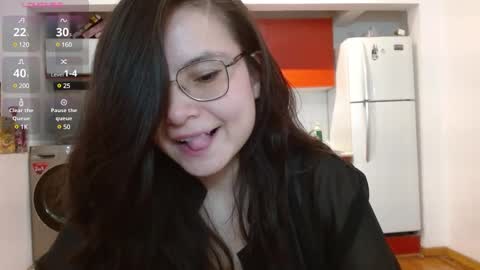 Tiny Caroline online show from 6, 3, 2025