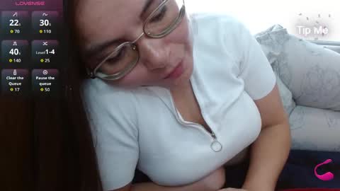 Tiny Caroline online show from 17, 4, 2026