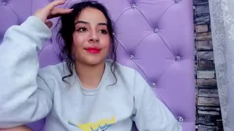 Snapshot of tiny_love_ chatting on 3, 12, 2024 tiny online show from 3, 12, 2024