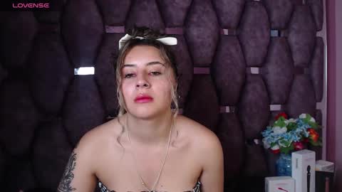 Snapshot of tiny_love_ chatting on 9, 2, 2025 tiny online show from 9, 2, 2025