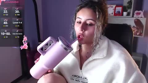 Snapshot of tiny_love_ chatting on 26, 2, 2025 tiny online show from 26, 2, 2025