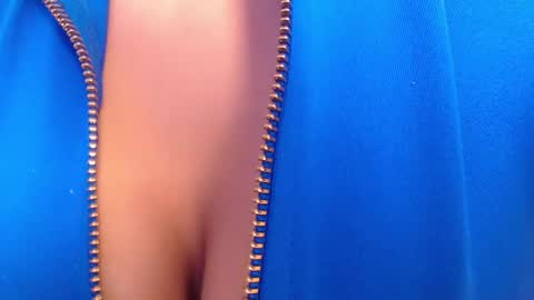 tiny_whore18 online show from 21, 10, 2025