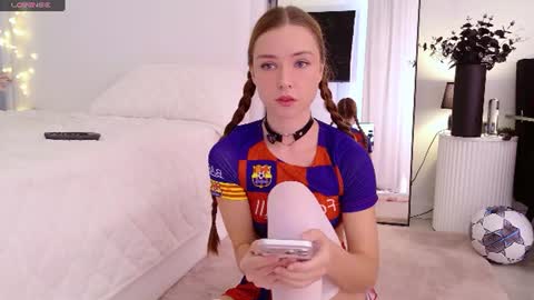 Snapshot of tinyangelxx chatting on 4, 7, 2026 Im Tiny -- Online at 8 AM GMT online show from 4, 7, 2026