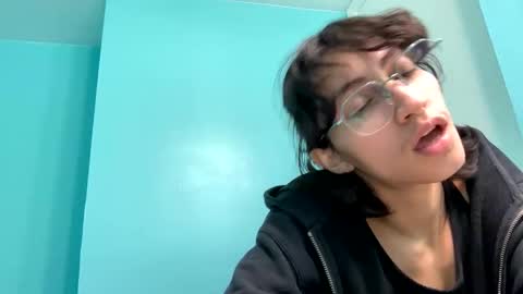 Snapshot of tinyhairycherry chatting on 21, 10, 2025 tinyhairycherry online show from 21, 10, 2025