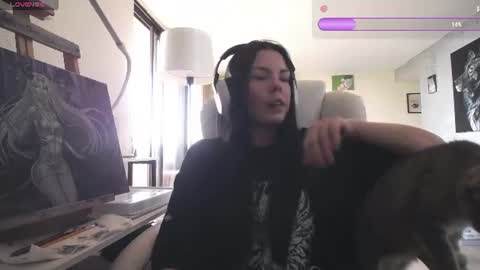 Snapshot of tinykylie chatting on 2, 7, 2026 stage Kylie Sinner brand CLITBAIT online show from 2, 7, 2026