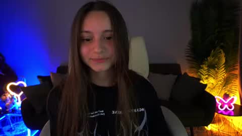 Snapshot of tinynataliee chatting on 10, 7, 2026 tinynataliee online show from 10, 7, 2026