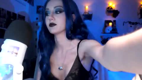 Snapshot of tinyprincess_doll chatting on 1, 11, 2025 Dahlia Browne online show from 1, 11, 2025