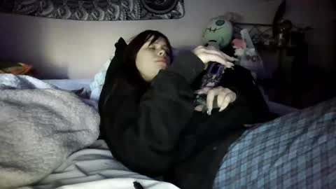 Snapshot of tinytittiexx chatting on 7, 4, 2026 tinytittiexx online show from 7, 4, 2026