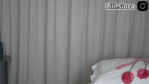 Lili online show from 5, 3, 2026