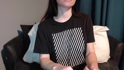 Snapshot of tinyytina chatting on 12, 3, 2025 TinyyTina online show from 12, 3, 2025