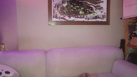 Tipsy Daisy online show from 5, 2, 2025