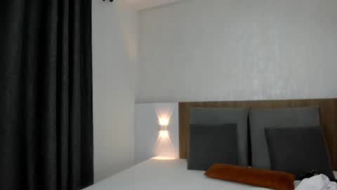 Snapshot of tisha_cole chatting on 6, 1, 2025 Tisha online show from 6, 1, 2025