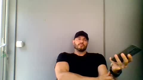 Snapshot of titan_heart chatting on 4, 8, 2026 titan_heart online show from 4, 8, 2026