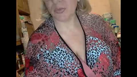 Snapshot of tittylina chatting on 7, 10, 2025 tittylina online show from 7, 10, 2025