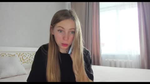 Snapshot of tixxxy chatting on 10, 10, 2025 Maria online show from 10, 10, 2025