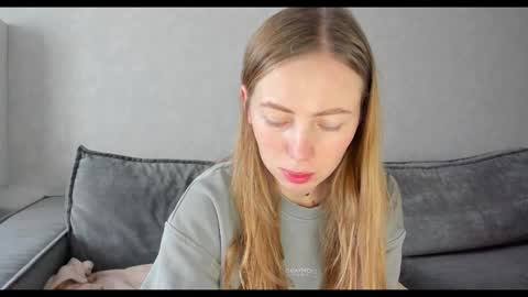 Snapshot of tixxxy chatting on 15, 11, 2025 Maria online show from 15, 11, 2025