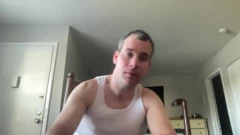 Snapshot of tleigh24 chatting on 1, 1, 2025 tleigh24 online show from 1, 1, 2025