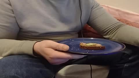 Snapshot of tman_34 chatting on 10, 12, 2024 Tom online show from 10, 12, 2024