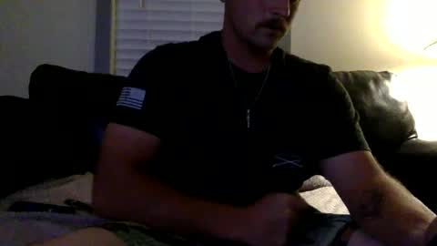 Snapshot of tnich28 chatting on 20, 9, 2025 tnich28 online show from 20, 9, 2025