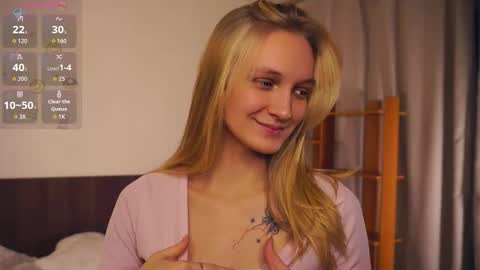 Snapshot of tobicovitt chatting on 19, 11, 2025 Mary online show from 19, 11, 2025