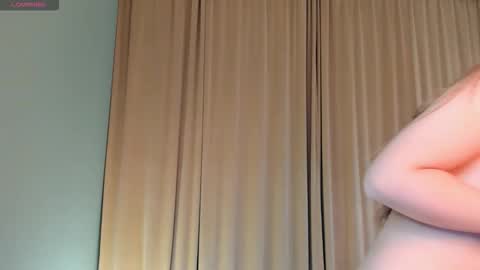 Snapshot of tokipokki chatting on 12, 10, 2025 Toki online show from 12, 10, 2025