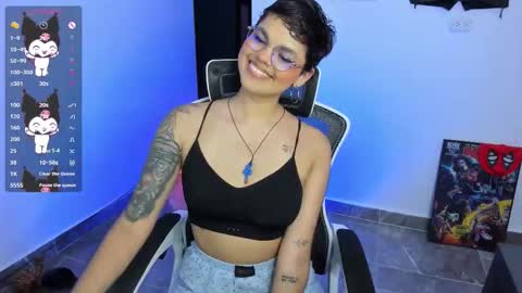 Snapshot of tokyo_uwu chatting on 5, 11, 2025 sofi 3 online show from 5, 11, 2025