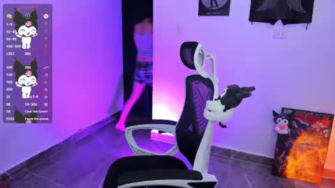 Snapshot of tokyo_uwu chatting on 20, 11, 2025 sofi 3 online show from 20, 11, 2025