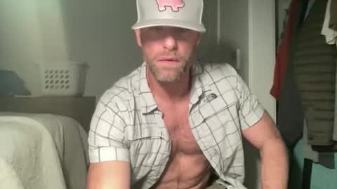 Snapshot of tokyodude12 chatting on 19, 12, 2025 The Beekeeper online show from 19, 12, 2025