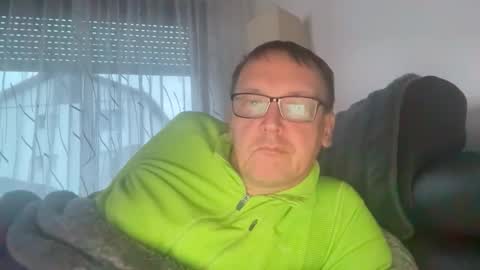 Tom online show from 6, 2, 2026