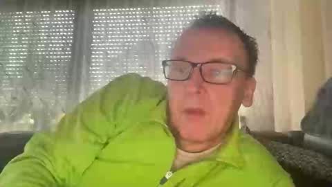 Tom online show from 28, 3, 2026