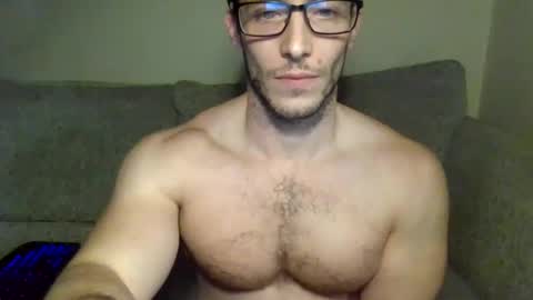 tom90ukx online show from 12, 12, 2024