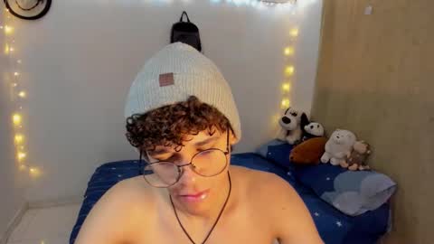 Snapshot of tom_blue10 chatting on 27, 11, 2025 Tom Blue online show from 27, 11, 2025