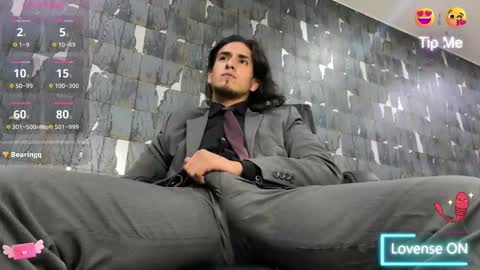 Snapshot of tom_blunt96 chatting on 3, 3, 2025 TOM online show from 3, 3, 2025