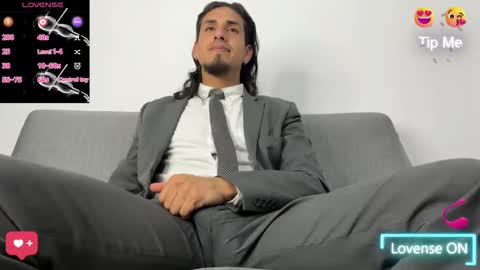 Snapshot of tom_blunt96 chatting on 2, 10, 2025 TOM online show from 2, 10, 2025