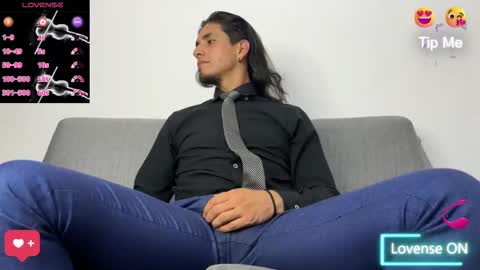 Snapshot of tom_blunt96 chatting on 11, 10, 2025 TOM online show from 11, 10, 2025