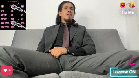 Snapshot of tom_blunt96 chatting on 15, 10, 2025 TOM online show from 15, 10, 2025