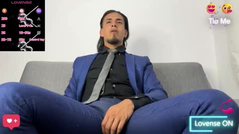 Snapshot of tom_blunt96 chatting on 29, 10, 2025 TOM online show from 29, 10, 2025