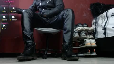 Snapshot of tom_brown12 chatting on 9, 12, 2024 Tom online show from 9, 12, 2024