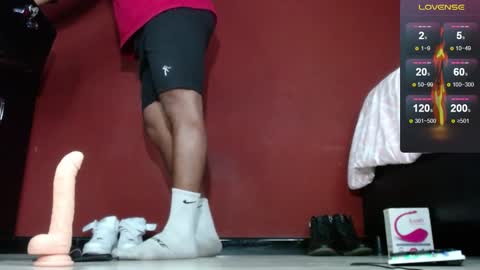 Snapshot of tom_brown12 chatting on 6, 2, 2025 Tom online show from 6, 2, 2025