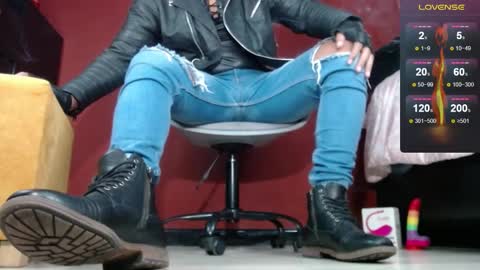 Snapshot of tom_brown12 chatting on 10, 2, 2025 Tom online show from 10, 2, 2025