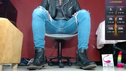 Snapshot of tom_brown12 chatting on 11, 2, 2025 Tom online show from 11, 2, 2025