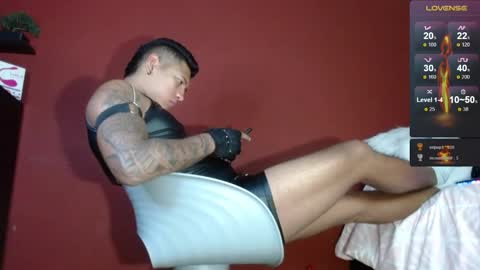 Snapshot of tom_brown12 chatting on 17, 2, 2025 Tom online show from 17, 2, 2025