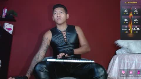 Snapshot of tom_brown12 chatting on 20, 2, 2025 Tom online show from 20, 2, 2025