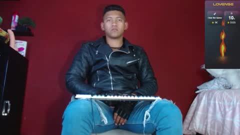 Snapshot of tom_brown12 chatting on 21, 2, 2025 Tom online show from 21, 2, 2025