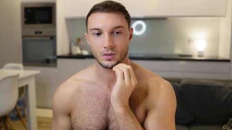 Tom online show from 11, 11, 2025