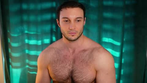 Tom online show from 1, 4, 2026