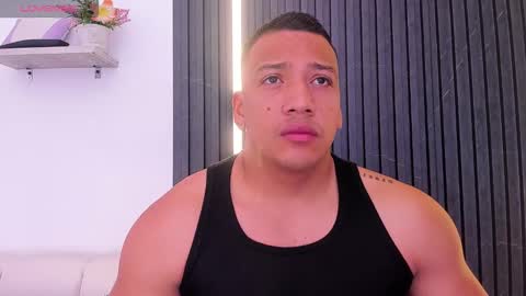 Tom muscle1 online show from 20, 9, 2025