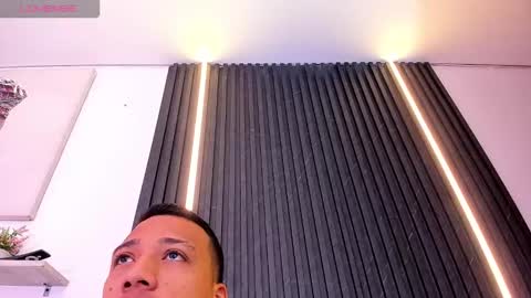 Tom muscle1 online show from 14, 11, 2025